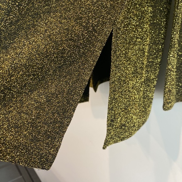 NEW Michael Kors Gold Shimmer Cut Out Shoulder Top - Picture 7 of 10